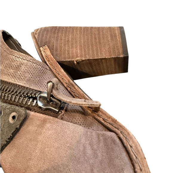 Dolce Vita Peep Toe Booties Suede Taupe Ankle Boots Buckle Strap Size 9.5 Boho - Picture 8 of 8